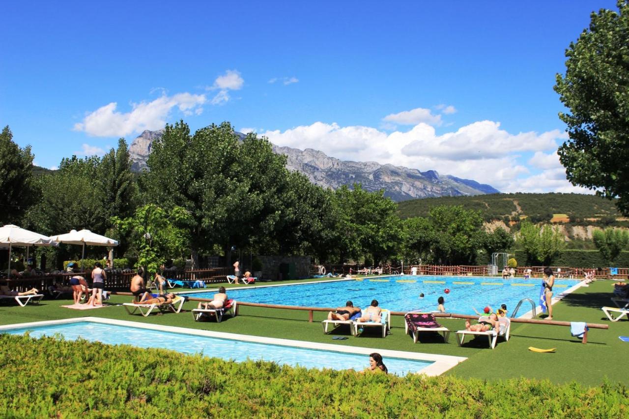 Bungalows Pena Montanesa Aínsa Dış mekan fotoğraf