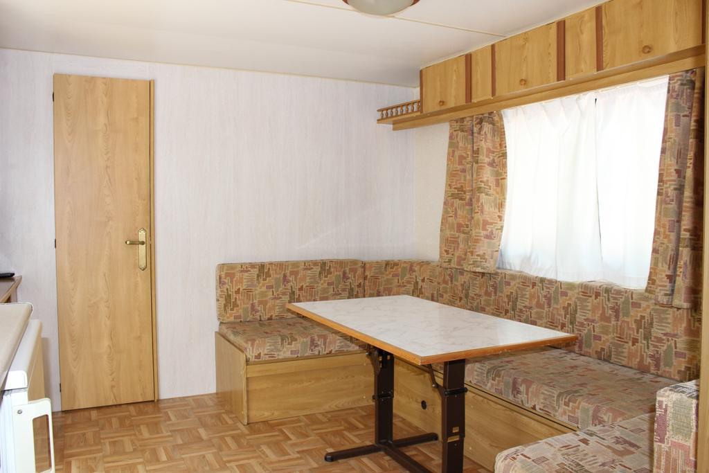 Bungalows Pena Montanesa Aínsa Oda fotoğraf